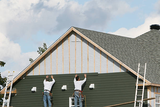 Professional Emergency Siding Repair technician working in Cranberry, PA